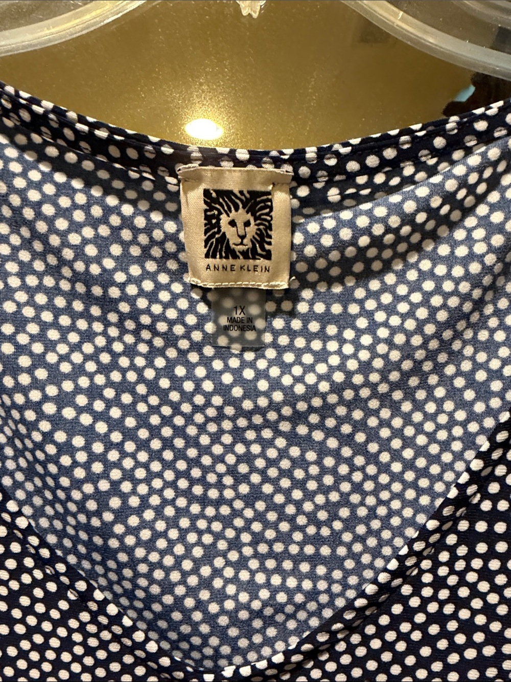 Anne Klein Navy and White Polka Dot Sleeveless V-Neck 1X - Picture 2 of 6